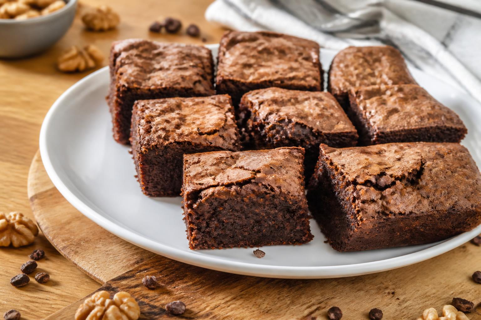 découvrez notre recette facile et rapide de brownie au chocolat, parfaite pour tous les gourmands. un dessert fondant et délicieux à réaliser en un rien de temps !