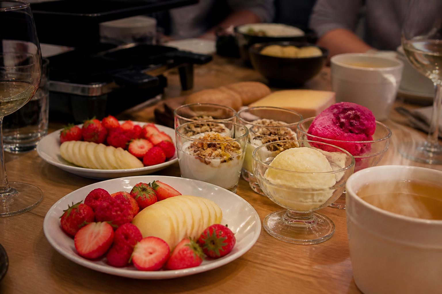 découvrez des desserts légers et délicieux pour conclure votre raclette en douceur. idées gourmandes et faciles à réaliser pour un repas parfait.