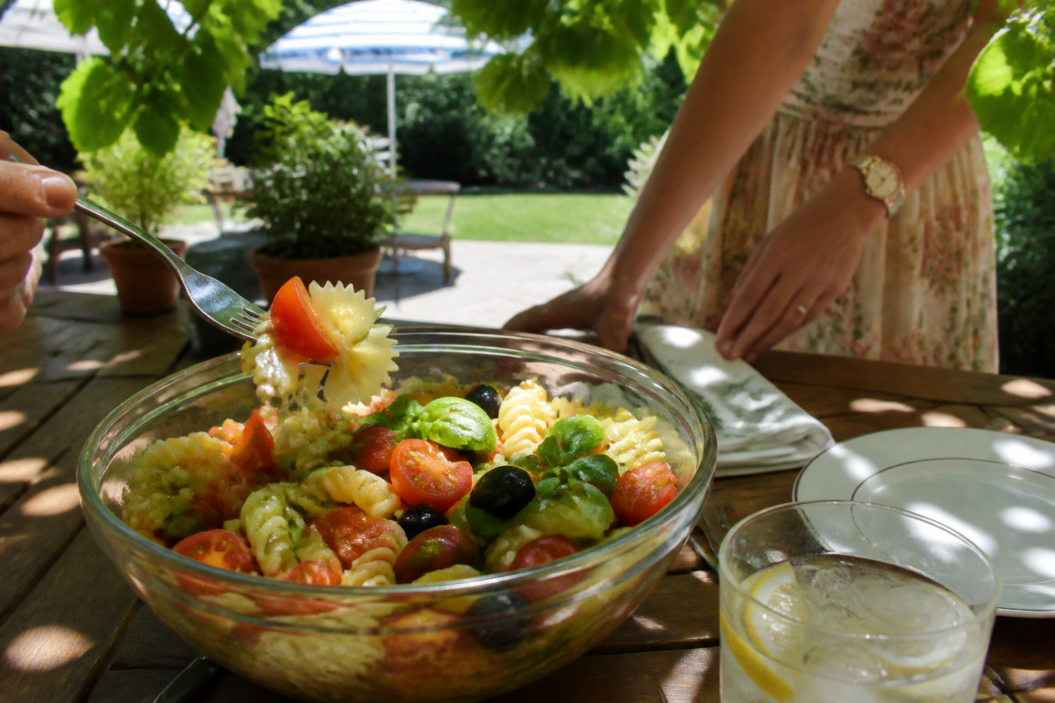 Salade de pâtes froide : idées simples pour un repas d’été réussi